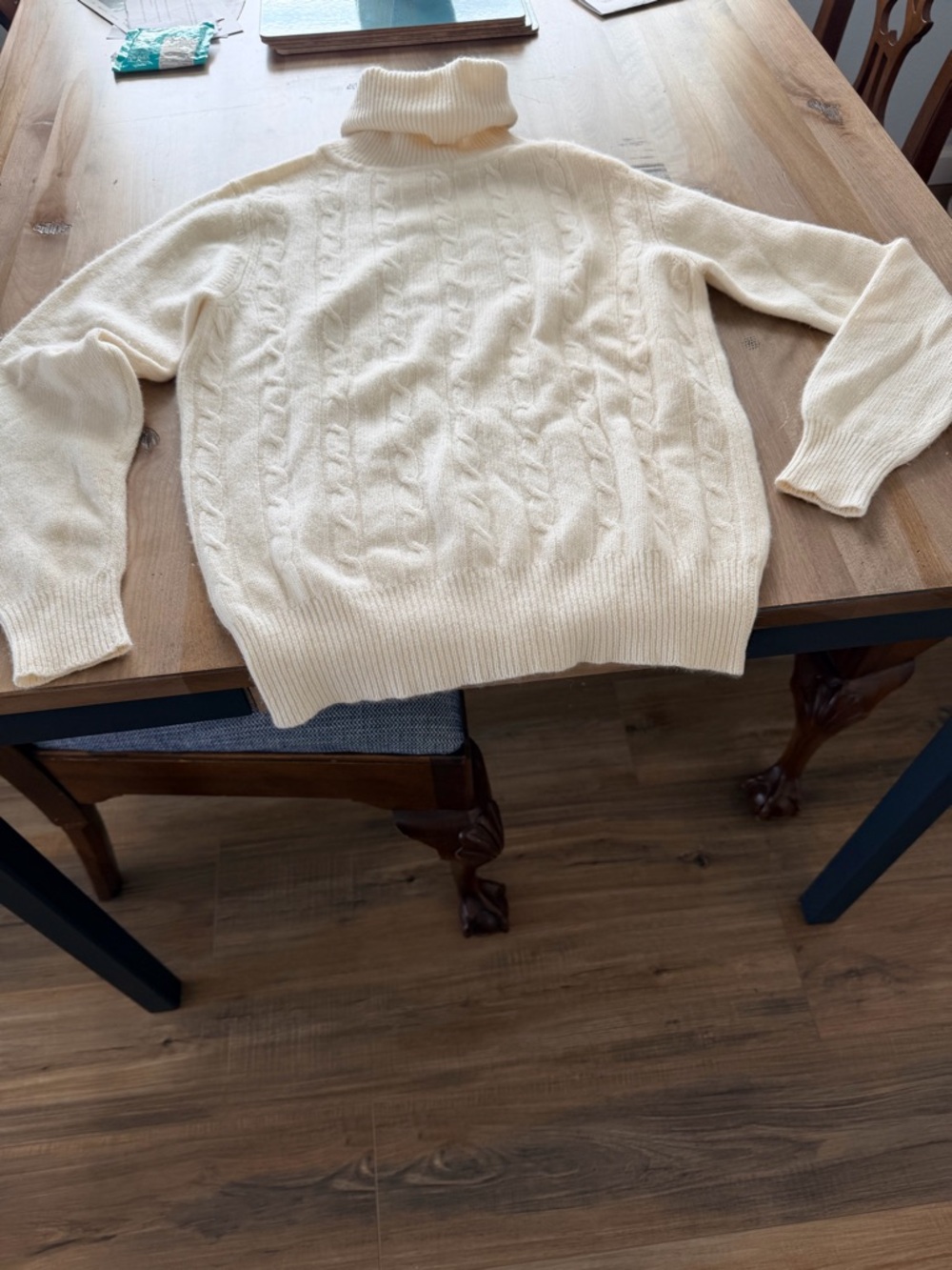 VINTAGE Women’s Cream Cashmere Cable-Knit Turtleneck Sweater-sz S circa 1980